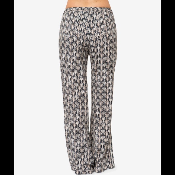 O’Neill Kasey Printed Soft Pants - Picture 2 of 5